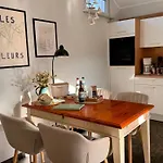 Appartement Sunlit Garden - Ruhig Am Wald Nahe Warnow - Fasssauna - Kamin