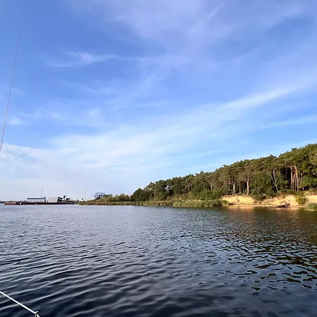 Sunlit Garden - Ruhig Am Wald Nahe Warnow - Kamin