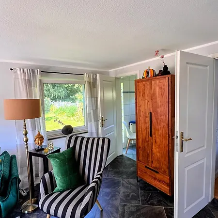 Sunlit Garden - Ruhig Am Wald Nahe Warnow - Fasssauna - Kamin Apartment
