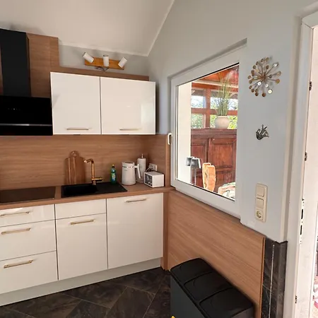 Lägenhet Sunlit Garden - Ruhig Am Wald Nahe Warnow - Kamin *