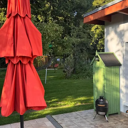 Lägenhet Sunlit Garden - Ruhig Am Wald Nahe Warnow - Kamin Rostock